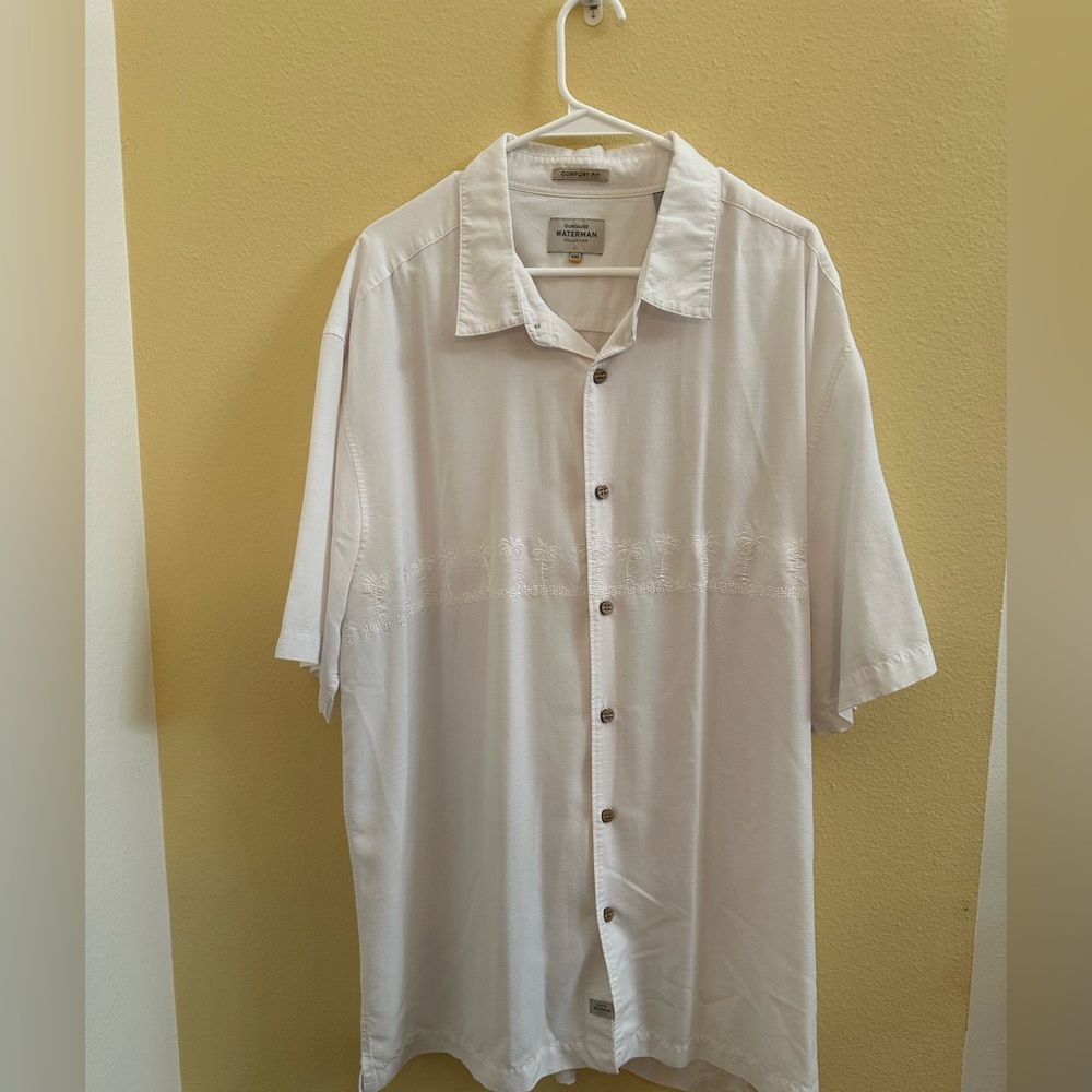 Quiksilver Men's Tahiti Palms 4 Button Up Floral Collared Shirt